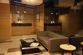 ホテル Tuzla Town 3*