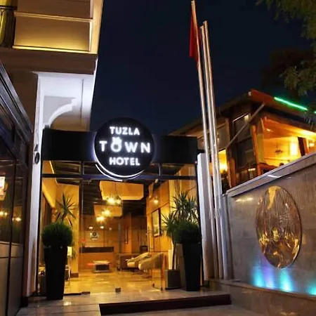 מלון Tuzla Town 3*
