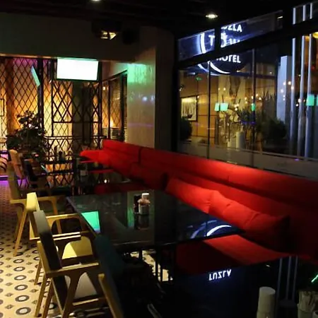 מלון Tuzla Town 3*